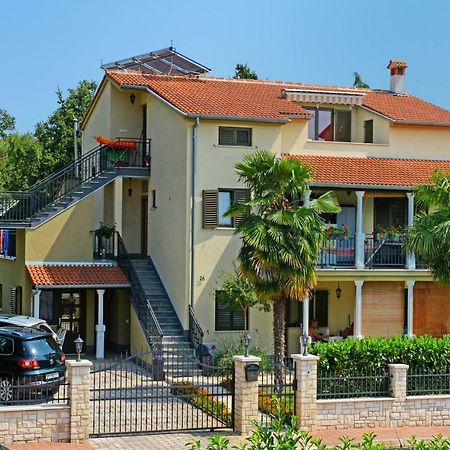 Apartments Pilic Rosini Esterno foto