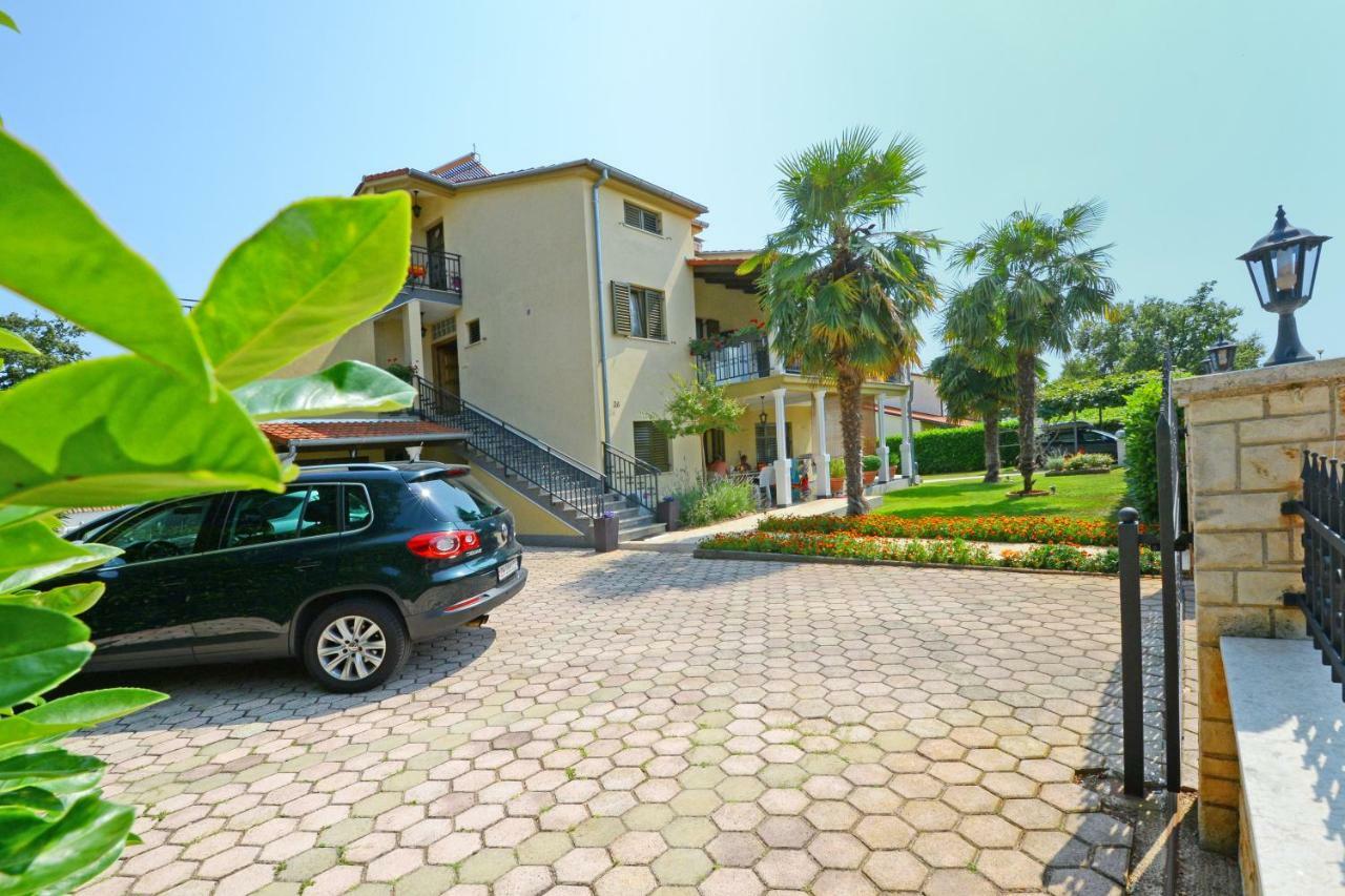 Apartments Pilic Rosini Esterno foto