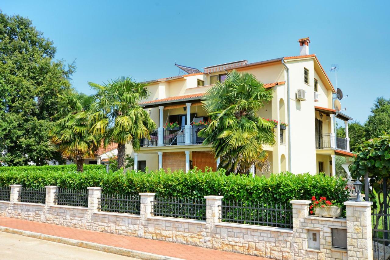 Apartments Pilic Rosini Esterno foto